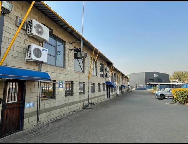 INDUSTRIAL PROPERTY TO RENT IN HENNOPSPARK